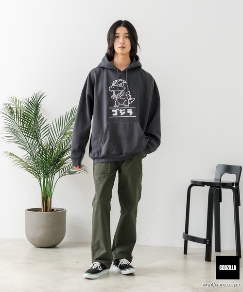 JEANS MATE(ジーンズメイト)の「【GODZILLA/ゴジラ】ゴジラ キングギドラ オリジナルデザイン ビッグシルエット 裏起毛 プルオーバーパーカー フーディー ドロップショルダー オーバーサイズ(パーカー・メンズ・グレー系その他2/ブラック系その他/ブルー系その他2/ベージュ系その他・LARGE/MEDIUM/X-LARGE)」の5枚目の写真