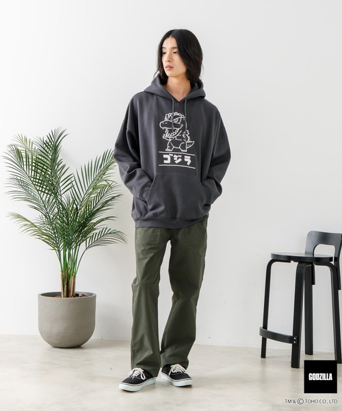 JEANS MATE(ジーンズメイト)の「【GODZILLA/ゴジラ】ゴジラ キングギドラ オリジナルデザイン ビッグシルエット 裏起毛 プルオーバーパーカー フーディー ドロップショルダー オーバーサイズ(パーカー・メンズ・グレー系その他2/ブラック系その他/ブルー系その他2/ベージュ系その他・LARGE/MEDIUM/X-LARGE)」の6枚目の写真