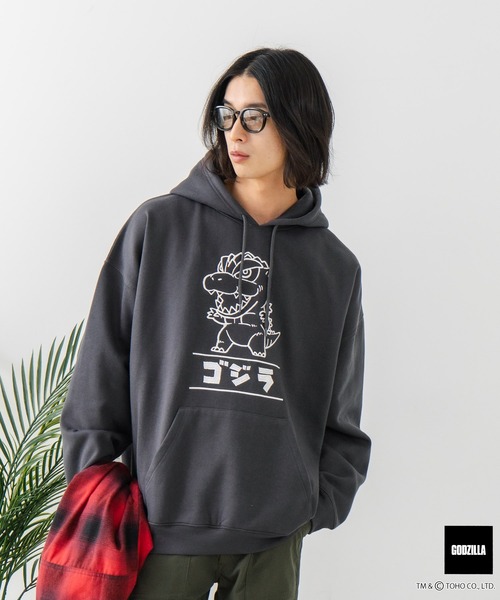 JEANS MATE(ジーンズメイト)の「【GODZILLA/ゴジラ】ゴジラ キングギドラ オリジナルデザイン ビッグシルエット 裏起毛 プルオーバーパーカー フーディー ドロップショルダー オーバーサイズ(パーカー・メンズ・グレー系その他2/ブラック系その他/ブルー系その他2/ベージュ系その他・LARGE/MEDIUM/X-LARGE)」の10枚目の写真