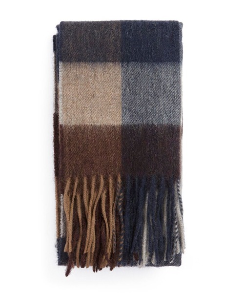 Barbour（バブアー）の「ラムズ ウール ブロックチェック マフラー（4色展開）（マフラー・メンズ・ブラウン/レッド/ベージュ/イエロー・ONE SIZE）」の12枚目の写真
