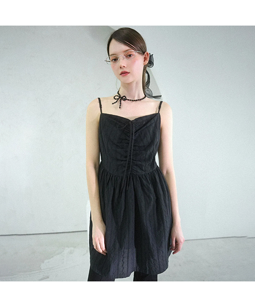 Vivacious(ビバシャス)の「Melissa Punching Mini Sleeveless Dress - 2COL(ワンピース・レディース・ブラック/ホワイト・FREE)」の1枚目の写真
