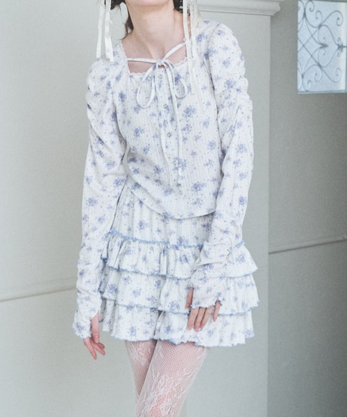 Lovilyn（ラヴィリン）の「ドーリーガーデン花柄セットアップ（カーディガン/ボレロ・レディース・ピンク/ブルー・FREE）」の2枚目の写真