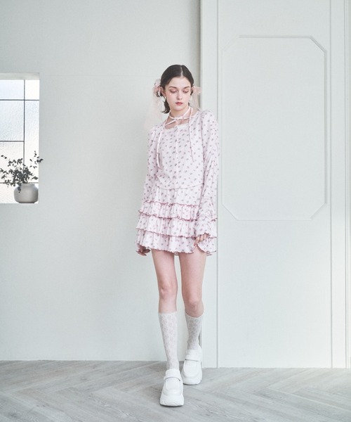 Lovilyn（ラヴィリン）の「ドーリーガーデン花柄セットアップ（カーディガン/ボレロ・レディース・ピンク/ブルー・FREE）」の6枚目の写真