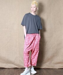 ユニセックスペイズリー ストレートバギーフィットパンツ ディープレッド
