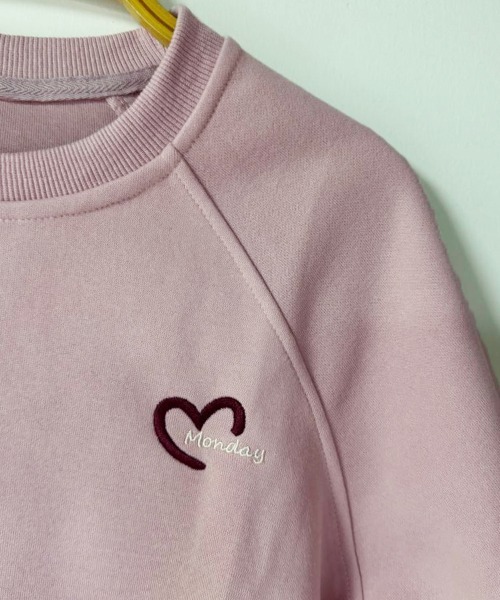 ReRe(リリ)の「ハートデザインスウェットトップス(スウェット・レディース・ピンク/ベージュ・MEDIUM/LARGE/X-LARGE)」の13枚目の写真