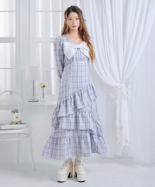 DearMyLoveRose(ディアマイラブローズ)の「ビッグリボンアシメフリルティアートワンピース【大きいサイズ有り】(ワンピース・レディース・ブラック/ブルーグレー・LL~3L/L~LL/M-L)」の3枚目の写真