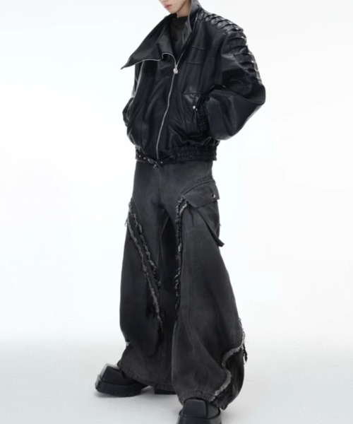 SHIBUYA Zy.（シブヤジー）の「Ruinflareフレアカーゴデニム（デニムパンツ・メンズ・ダークグレー・S/M/L）」の2枚目の写真