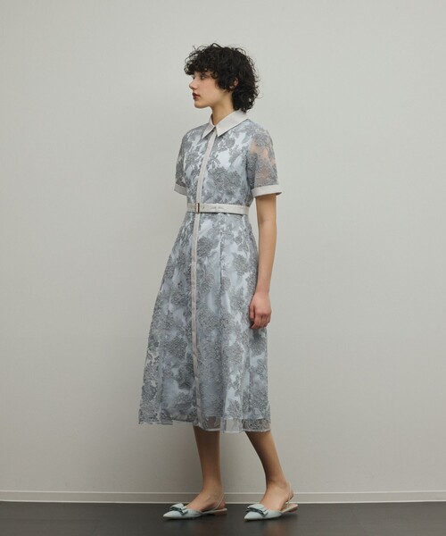 GRACE CONTINENTAL(グレースコンチネンタル)の「フラワーコード刺繍ワンピース(ワンピース・レディース・キナリ/グレー・34/36/38)」の8枚目の写真