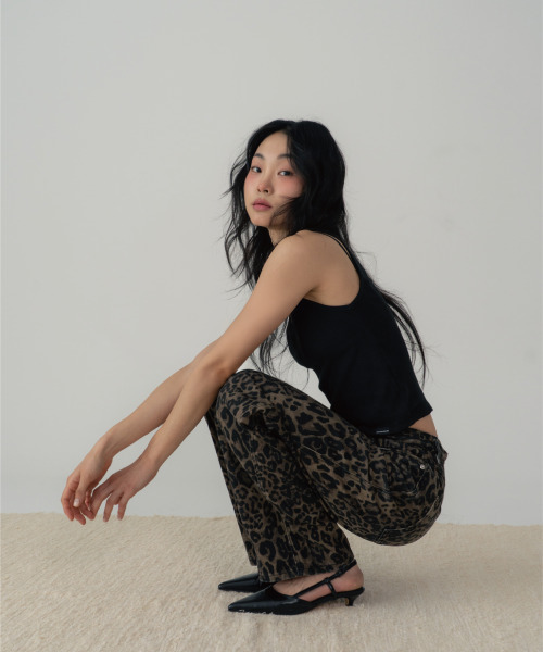 ZIZEMUSEUM(ジゼミュージアム)の「LEOPARD WIDE PANTS (BROWN)(その他パンツ・レディース・その他・SMALL/MEDIUM)」の3枚目の写真