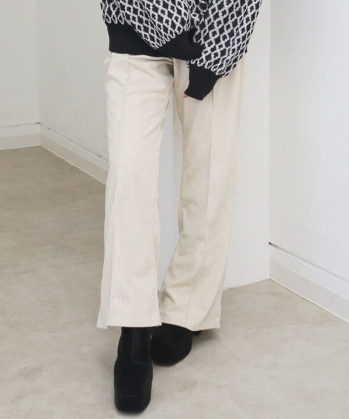 CECIL McBEE（セシルマクビー）の「カットコールセンターシームフレアパンツ（その他パンツ・レディース・ブラウン/ブラック/アイボリー・MEDIUM/LARGE）」の2枚目の写真