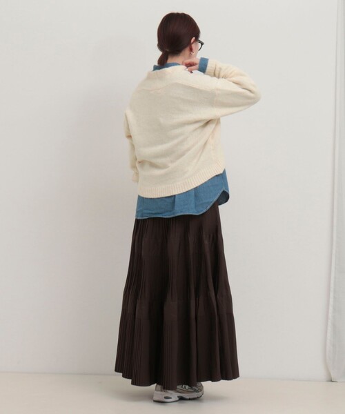 fredy couleur（フレディクルール）の「FOXタッチVネックカーディガン（ニット/セーター・レディース・チャコールグレー/アイボリー/ピンク・38）」の8枚目の写真