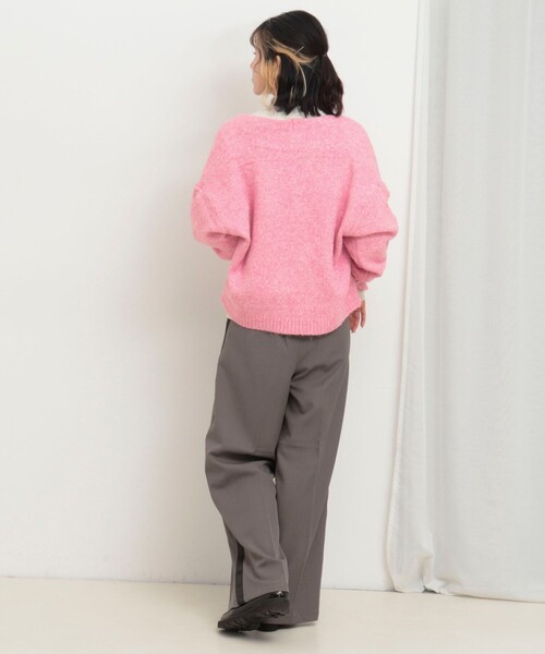 fredy couleur（フレディクルール）の「FOXタッチVネックカーディガン（ニット/セーター・レディース・チャコールグレー/アイボリー/ピンク・38）」の18枚目の写真