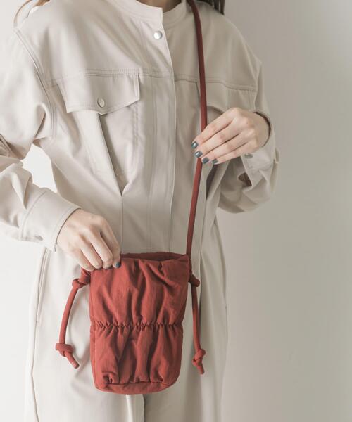 SMELLY（スメリー）の「パフィーミニショルダー（ショルダーバッグ・レディース・ライトブルー/レッド・-）」の15枚目の写真