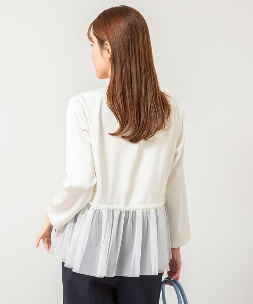 NOLLEY’S(ノーリーズ)の「ウォッシャブルオトナサテンペプラムブラウス(シャツ/ブラウス・レディース・ブラック/ネイビー/オフホワイト・38)」の7枚目の写真