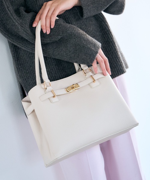 Elura(エルーラ)の「≪CEREMONY≫リュクスベルトバック/633009(ハンドバッグ・レディース・キャメル/ブラック/オフホワイト・FREE)」の2枚目の写真