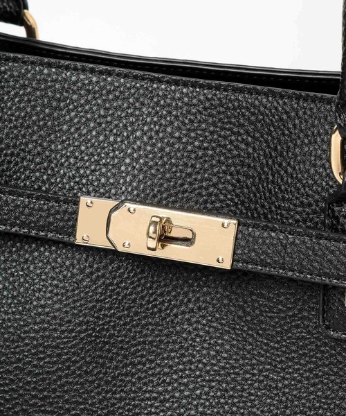 Elura(エルーラ)の「≪CEREMONY≫リュクスベルトバック/633009(ハンドバッグ・レディース・キャメル/ブラック/オフホワイト・FREE)」の17枚目の写真