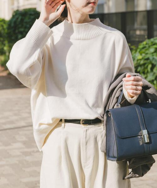 ITEMS URBANRESEARCH（アイテムズ アーバンリサーチ）の「ショルダーリブハイネックニット（ニット/セーター・レディース・ミント/ホワイト/レッド系その他/チャコールグレー・FREE）」の2枚目の写真