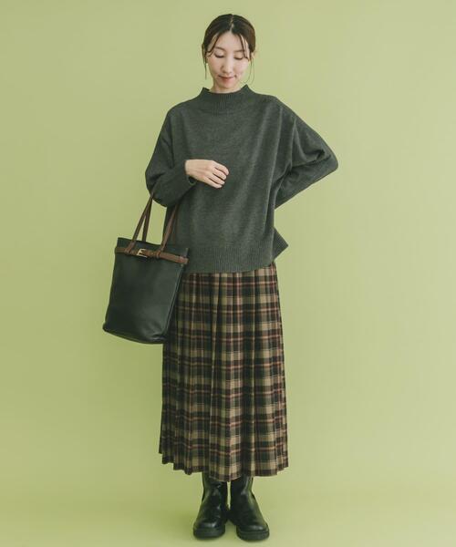 ITEMS URBANRESEARCH（アイテムズ アーバンリサーチ）の「ショルダーリブハイネックニット（ニット/セーター・レディース・ミント/ホワイト/レッド系その他/チャコールグレー・FREE）」の18枚目の写真