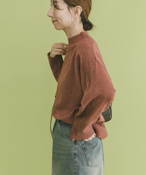 ITEMS URBANRESEARCH（アイテムズ アーバンリサーチ）の「ショルダーリブハイネックニット（ニット/セーター・レディース・ミント/ホワイト/レッド系その他/チャコールグレー・FREE）」の6枚目の写真