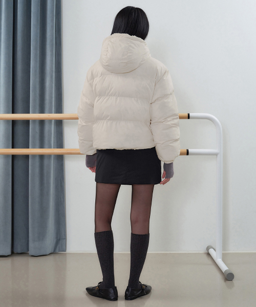 MUSINSA STANDARD WOMAN（ムシンサスタンダードウーマン）の「ウィメンズパディッドミニスカート[ブラック]（スカート・レディース・その他・M/L/S）」の3枚目の写真