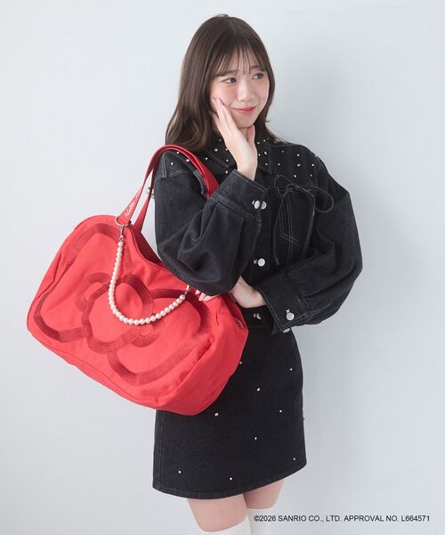 MAJESTIC LEGON（マジェスティックレゴン）の「ハローキティ リボンキャンバストート（トートバッグ・レディース・レッド/ブラック・FREE）」の2枚目の写真