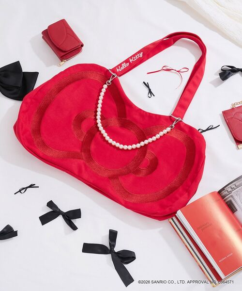 MAJESTIC LEGON（マジェスティックレゴン）の「ハローキティ リボンキャンバストート（トートバッグ・レディース・レッド/ブラック・FREE）」の6枚目の写真