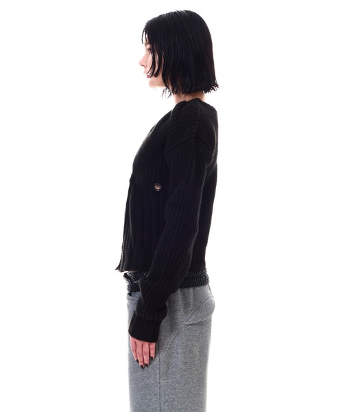 BEEDEN（ビーデン）の「TUCK DESIGN V NECK KNIT C/D（カーディガン/ボレロ・レディース・ブラック/グレー・FREE）」の4枚目の写真