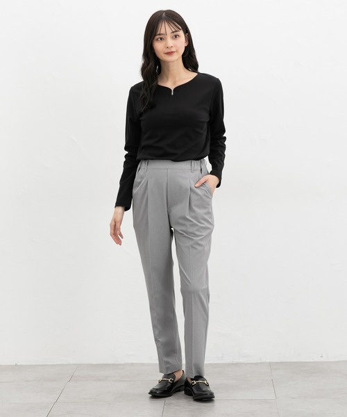 Honeys(ハニーズ)の「きれいめキーネックT(Tシャツ/カットソー・レディース・ホワイト/ラベンダー/グレイッシュベージュ/ブラック・L/LL/M/S)」の9枚目の写真