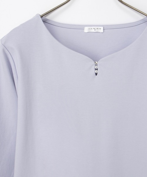 Honeys(ハニーズ)の「きれいめキーネックT(Tシャツ/カットソー・レディース・ホワイト/ラベンダー/グレイッシュベージュ/ブラック・L/LL/M/S)」の22枚目の写真