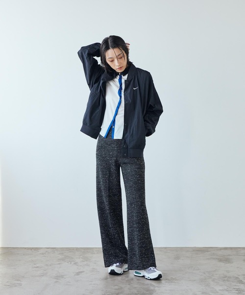 NIKE（ナイキ）の「ナイキ スポーツウェア ウィメンズ オーバーサイズド バーシティ ジャケット / Nike Sportswear Women's Oversized Varsity Jacket IF0333-010 Black（ブルゾン・レディース・ブラック・XL/L/S/XS/M）」の4枚目の写真