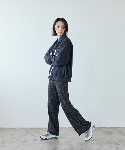 NIKE（ナイキ）の「ナイキ スポーツウェア ウィメンズ オーバーサイズド バーシティ ジャケット / Nike Sportswear Women's Oversized Varsity Jacket IF0333-010 Black（ブルゾン・レディース・ブラック・XL/L/S/XS/M）」の5枚目の写真