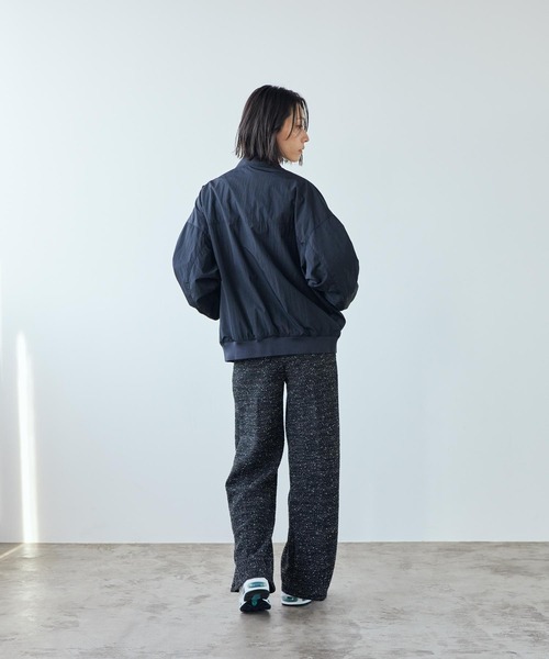 NIKE（ナイキ）の「ナイキ スポーツウェア ウィメンズ オーバーサイズド バーシティ ジャケット / Nike Sportswear Women's Oversized Varsity Jacket IF0333-010 Black（ブルゾン・レディース・ブラック・XL/L/S/XS/M）」の6枚目の写真