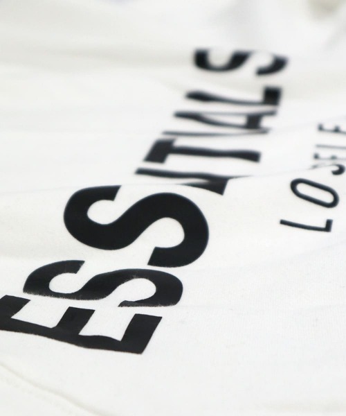 FOG ESSENTIALS(エフオージーエッセンシャルズ)の「(RS)【FOG ESSENTIALS LA LOGO SWEAT HOODIE】エッセンシャルズ バックロゴ パーカ(パーカー・メンズ・ブラック/ホワイト・MEDIUM/X-LARGE/X-SMALL/LARGE/SMALL)」の5枚目の写真