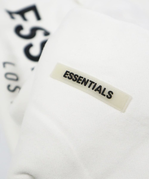 FOG ESSENTIALS(エフオージーエッセンシャルズ)の「(RS)【FOG ESSENTIALS LA LOGO SWEAT HOODIE】エッセンシャルズ バックロゴ パーカ(パーカー・メンズ・ブラック/ホワイト・MEDIUM/X-LARGE/X-SMALL/LARGE/SMALL)」の6枚目の写真