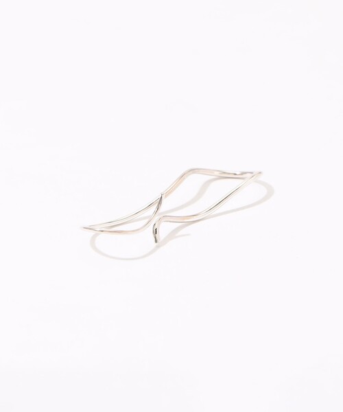 BAR JEWELLERY(バージュエリー)の「BAR Jewellery SMALL HARMONY シルバーピアス(ピアス(両耳用)・レディース・シルバー・FREE)」の4枚目の写真