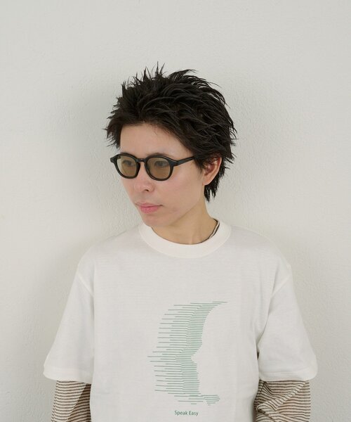 WHIMSIC(ウィムジック)の「【UNISEX】ウェリントンサングラス(サングラス・レディース・グレー/ブラック・ONE SIZE)」の8枚目の写真