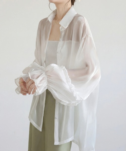 yuue' ( wear )(ユーイ)の「オーバーサイズフリルスリーブシアーシャツ/冷房対策 UVカット(シャツ/ブラウス・レディース・ホワイト/ピンク・FREE)」の7枚目の写真