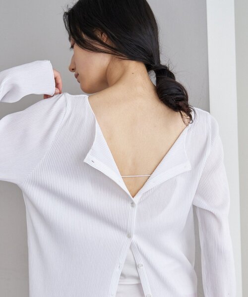 SHENERY（シーナリー）の「バックオープンキャミソール（キャミソール・レディース・ホワイト/ブラック・FREE）」の3枚目の写真