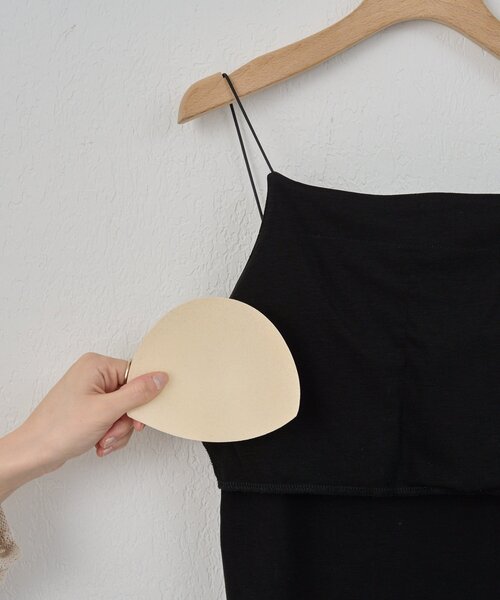 SHENERY（シーナリー）の「バックオープンキャミソール（キャミソール・レディース・ホワイト/ブラック・FREE）」の8枚目の写真