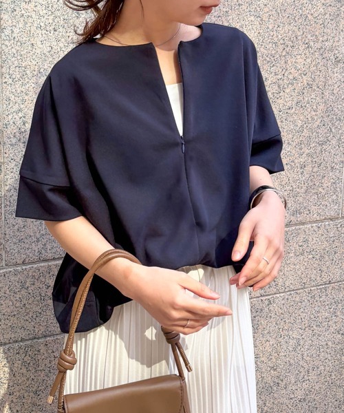 Tシャツ/カットソー（ブルー・ネイビー/青色系・Vネック）ファッション