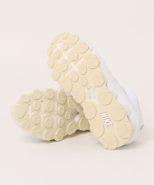 NIKE(ナイキ)の「NIKE ナイキ W REAX 8 TR MESH レディーススニーカー トレーニングシューズ(Wリアックス8TRメッシュ) IO2400-100 ホワイト/ホワイト/セイル/ココナッツミルク(スニーカー・レディース・ホワイト系その他・24.0cm/24.5cm/25.0cm/22.5cm/23.0cm/23.5cm)」の2枚目の写真