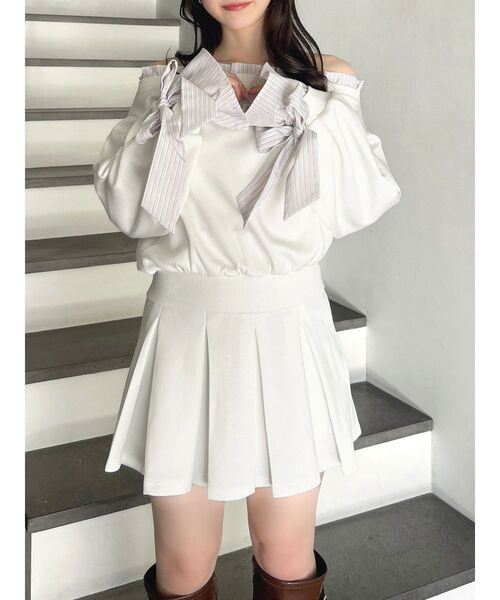 dazzlin(ダズリン)の「フリルドッキングカットプルオーバー(Tシャツ/カットソー・レディース・ネイビー/グレー/オフホワイト・FREE)」の7枚目の写真