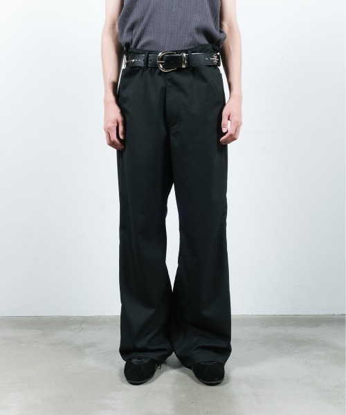 CONZ(コンズ)の「FLARE PANTS(スラックス・メンズ・ブラック/グレー・1/2)」の2枚目の写真