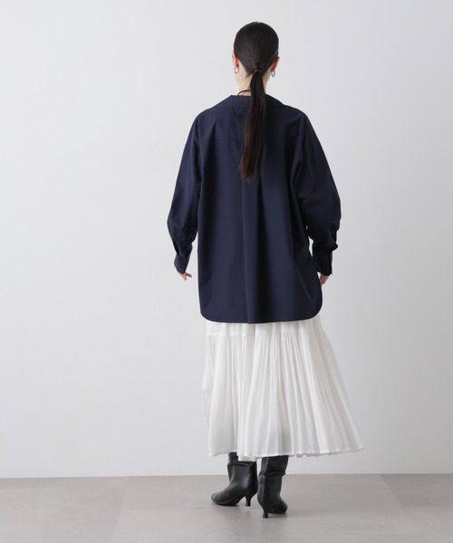 NANO universe（ナノユニバース）の「ディープVスキッパープルオーバーシャツ（シャツ/ブラウス・レディース・ブルー/ホワイト/ダークネイビー・FREE）」の17枚目の写真