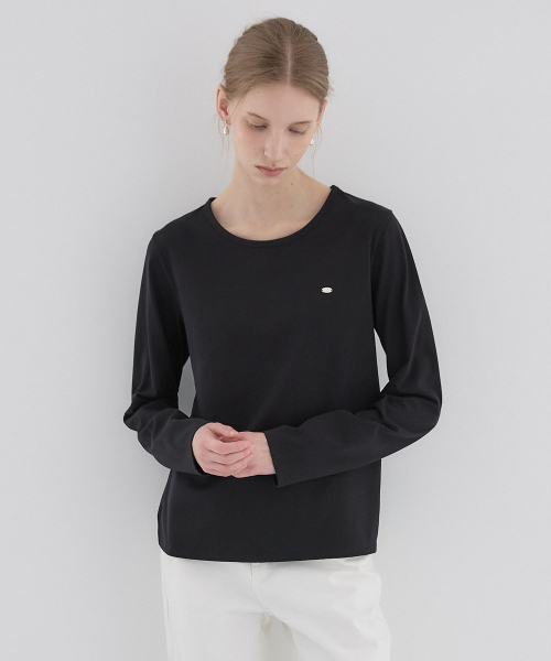 OURHOPE（アワーホープ）の「ロゴシルキーラウンドネックスリーブTシャツ - ブラック（Tシャツ/カットソー・レディース・ブラック・1(S)/2(M)）」の3枚目の写真