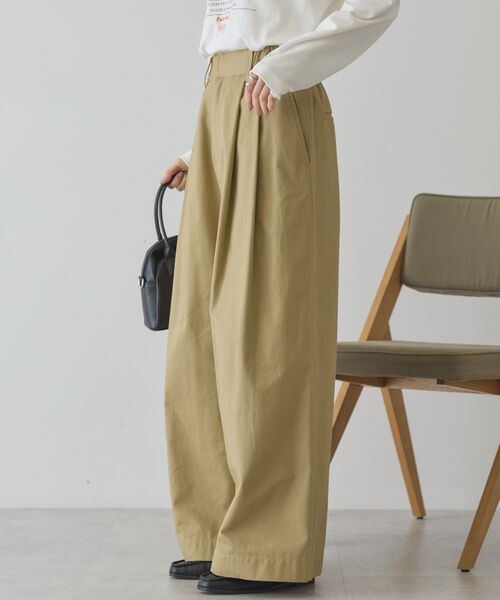 AMERICAN HOLIC(アメリカンホリック)の「ワイドチノパンツ(その他パンツ・レディース・ネイビー/ベージュ・L/M)」の5枚目の写真