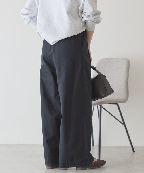 AMERICAN HOLIC(アメリカンホリック)の「ワイドチノパンツ(その他パンツ・レディース・ネイビー/ベージュ・L/M)」の14枚目の写真