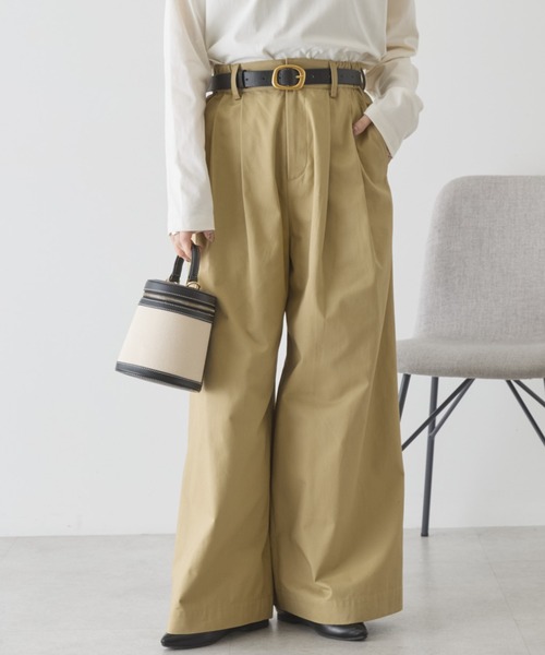 AMERICAN HOLIC(アメリカンホリック)の「ワイドチノパンツ(その他パンツ・レディース・ネイビー/ベージュ・L/M)」の1枚目の写真