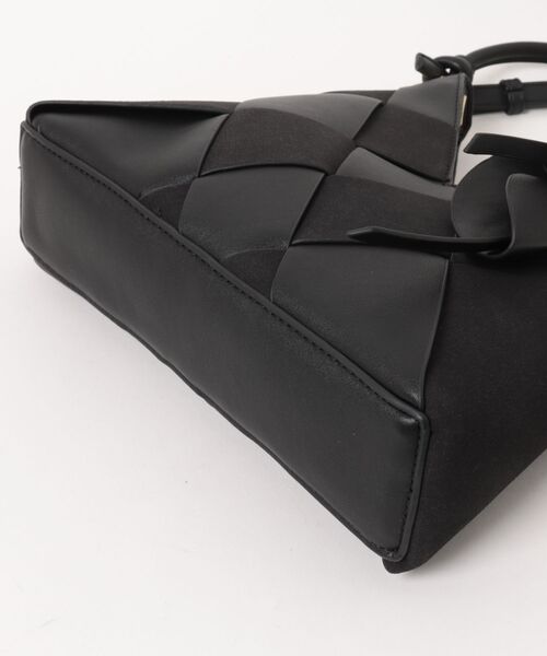 IO(イオ)(イオ)の「HERB/Intrecciato 2Way Bag/イントレチャートツーウェイバッグ(トートバッグ・レディース・モカ/ダークブラウン/ブラック/オリーブ・FREE)」の5枚目の写真