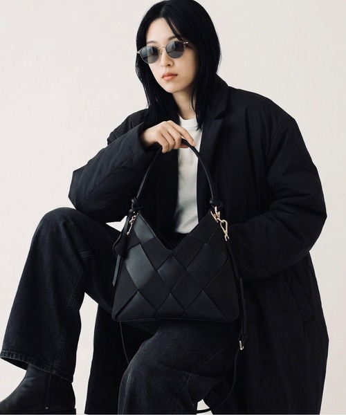 IO(イオ)(イオ)の「HERB/Intrecciato 2Way Bag/イントレチャートツーウェイバッグ(トートバッグ・レディース・モカ/ダークブラウン/ブラック/オリーブ・FREE)」の1枚目の写真